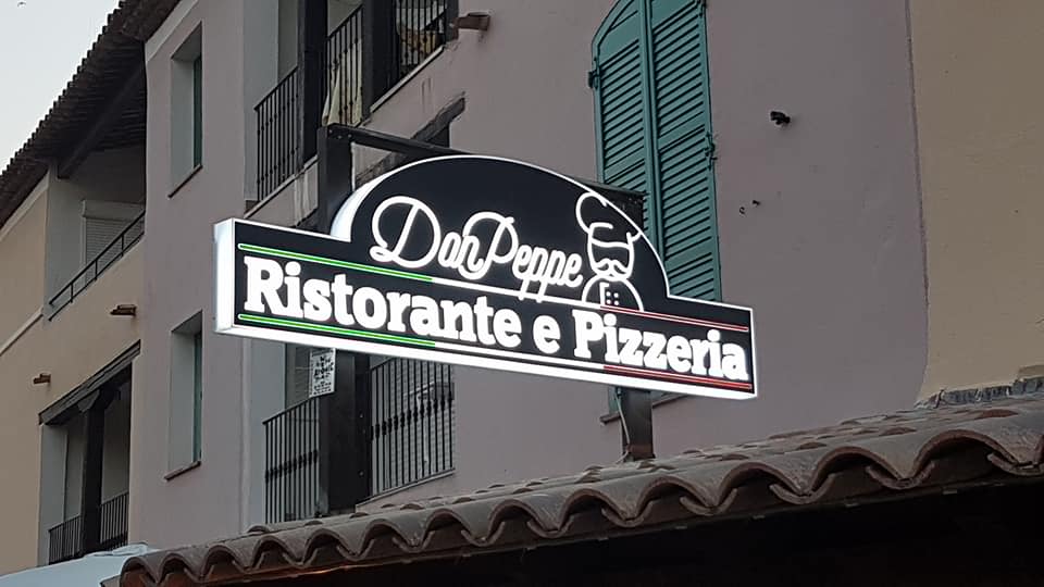 Nouvelle pizzeria Port Grimaud